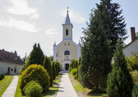 Surdi Evangélikus Egyházközség Temploma