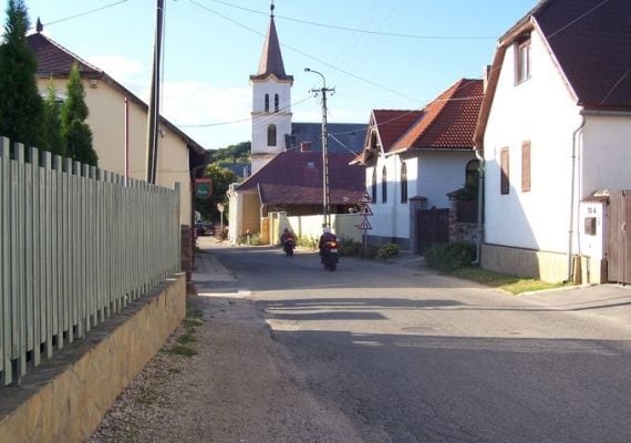 Alsóörs-Lovas Református Társegyházközösség Lovasi Gyülekezet  temploma