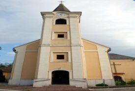 Szentháromság Templom – 2. kép