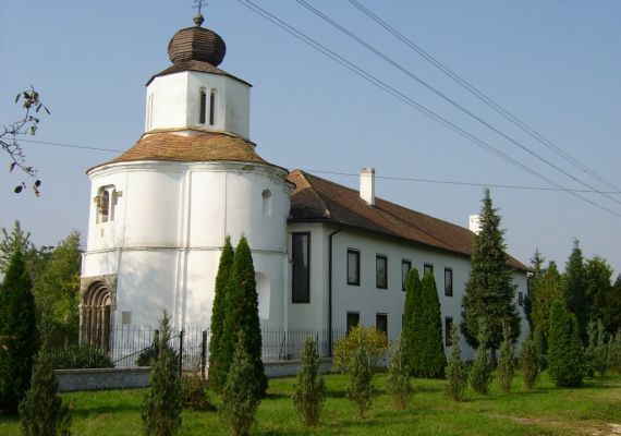 Római Katolikus Temetőkápolna - volt Zárdaépület