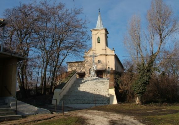 Fájdalmas Szűzanya Törökszentmiklósi Kegytemploma