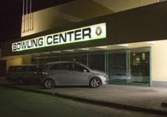 Bowling Center és Étterem