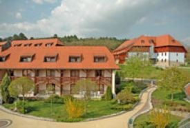 Club Dobogómajor Üdülőfalu