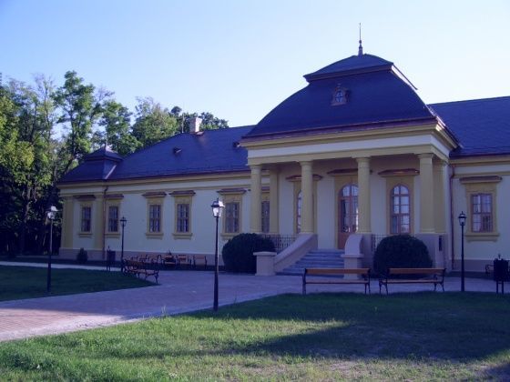Palóczy - Horváth Kastély és kertje