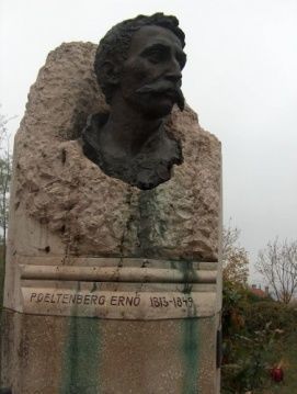 Aradi Vértanúk útja mellszobrai