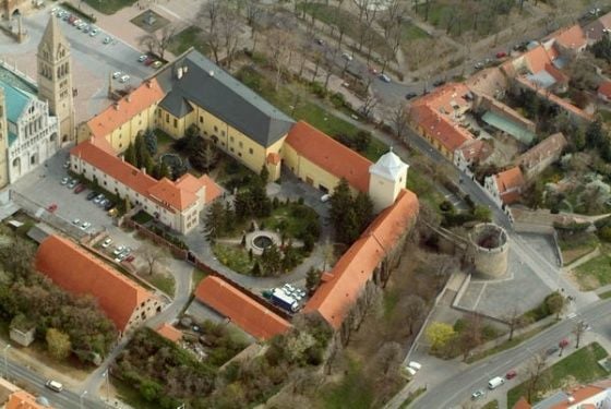 Püspöki vár