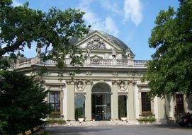 Savoyai Kastély