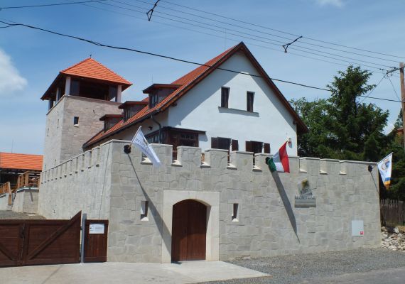 Regéci Vár Látogatóközpontja