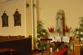 Római katolikus templom (Sarlós Boldogasszony) – 5. kép