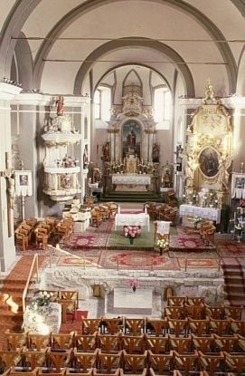 Szent Márton templom és altemplom  – 2. kép
