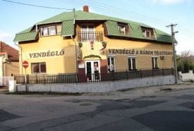 Vendéglő a Három Tölgyfához