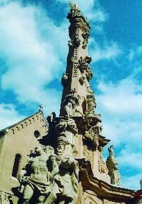 Szentháromság szobor – 2. kép