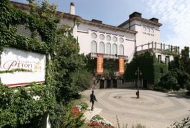 Veszprémi Petőfi Színház – 3. kép