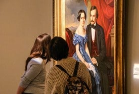 Almásy-kastély: Fűző és forradalom – tárlatvezetés