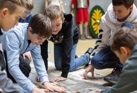 Időkalandorok – kor-társ múlt-kor kaland