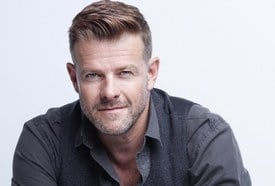 Légy-OTT Kamaranapok – Kamarás Iván: Egy fess pesti este