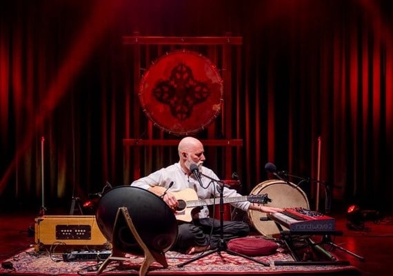 Mantrameditációs ülőkoncert