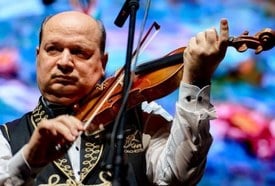 100 Tagú Cigányzenekar Hangversenyzenekari Gálakoncert