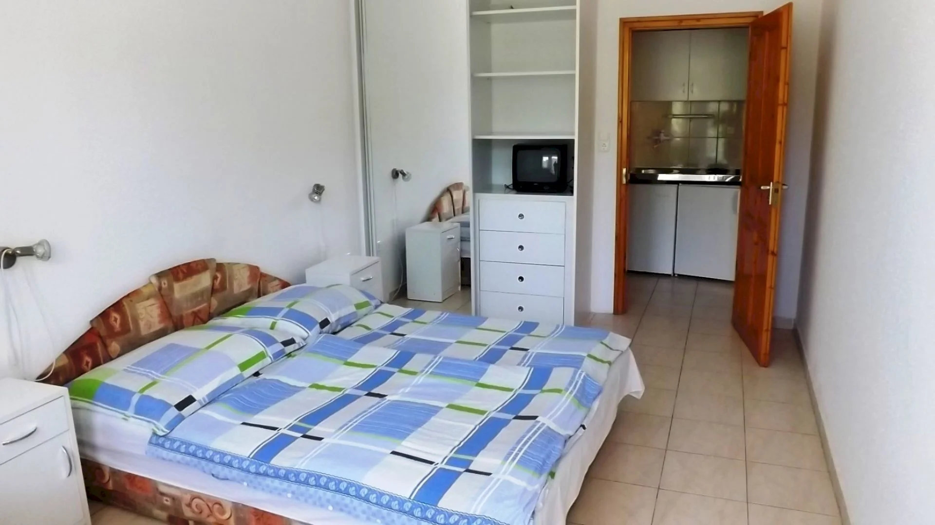 Klassz Apartmanház – 6. kép