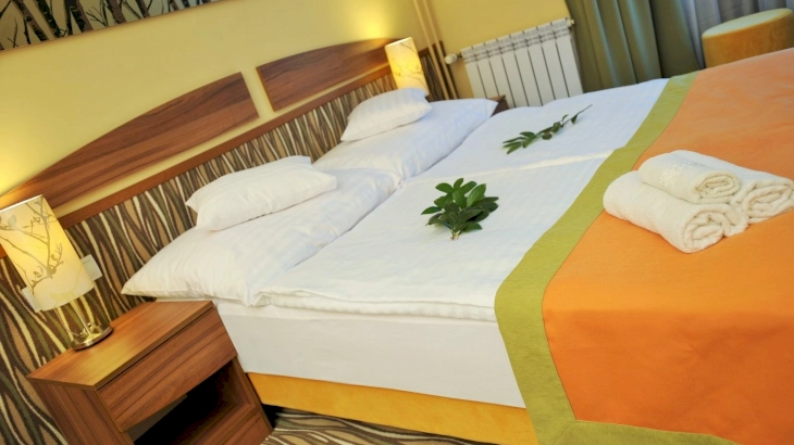 Standard franciaágyas szoba – 4. kép