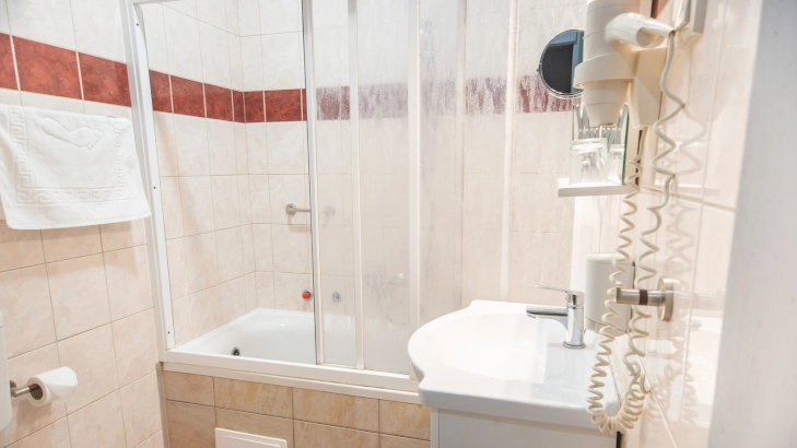 Standard kétágyas szoba – 2. kép