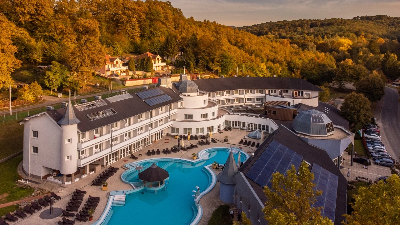 Ambient Hotel & Aroma SPA