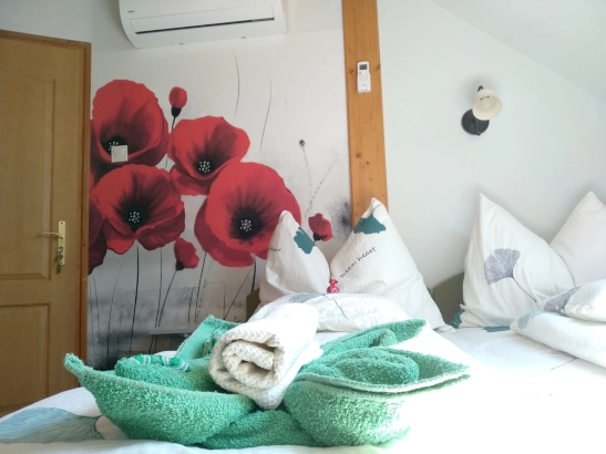 Tetőtéri kétágyas szoba – 11. kép