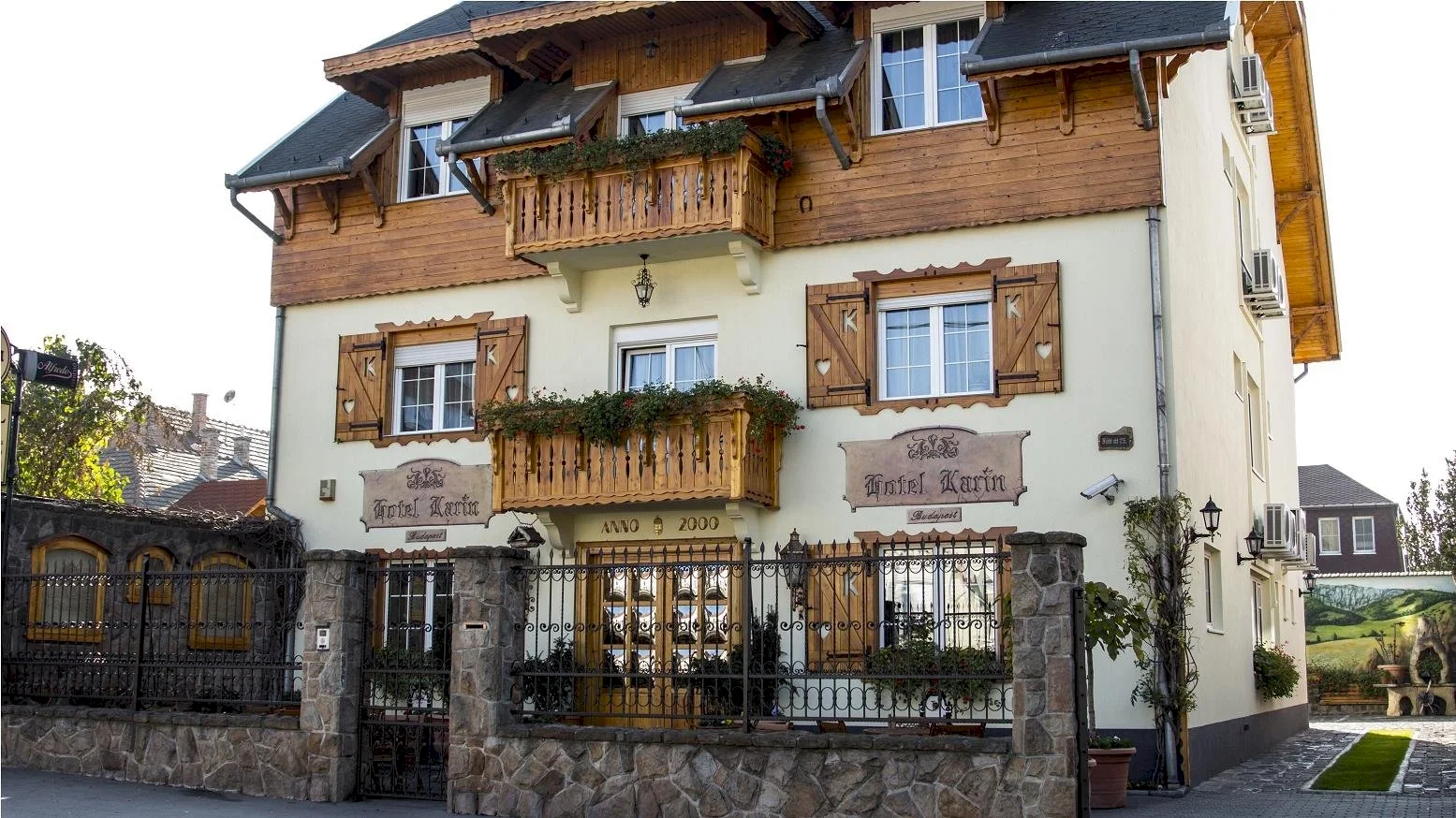 Karin Hotel