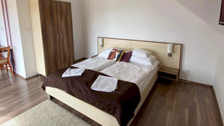 Emeleti apartman 2 fő részére  – 1. kép