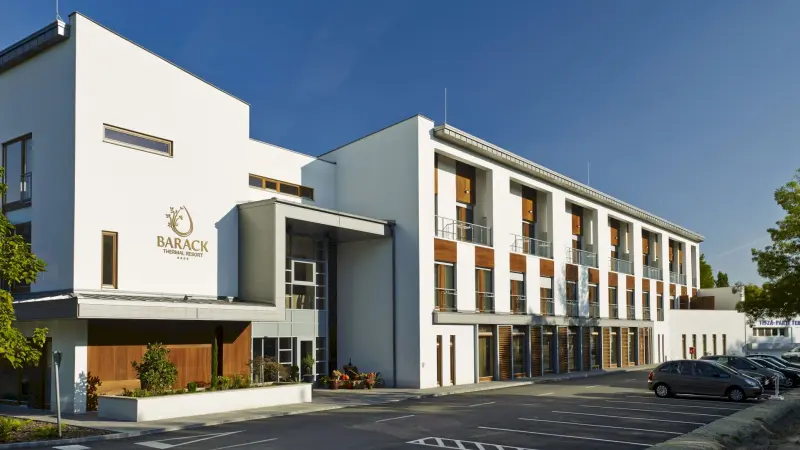 Barack Thermal Hotel