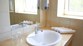 Malomkert Hotel és Étterem – Szobák