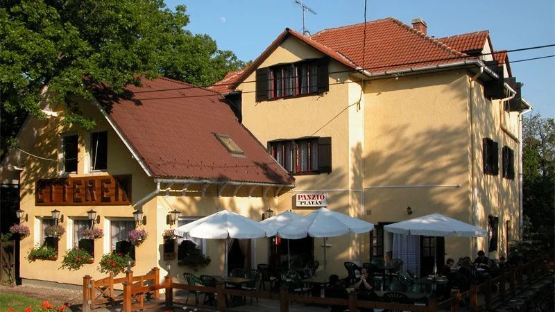 Platán Panzió és Étterem