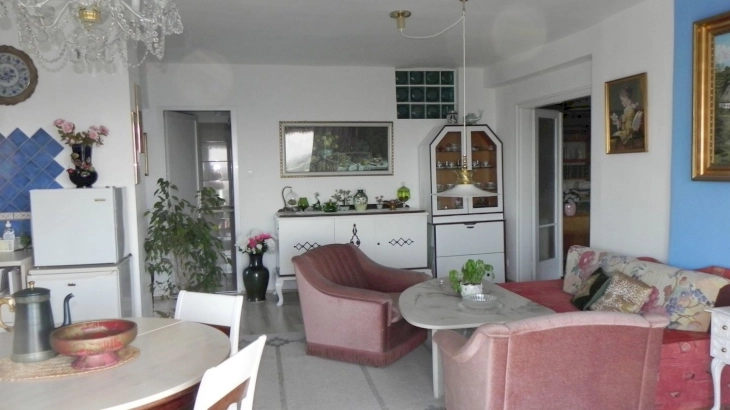 Apartman terasszal – 12. kép