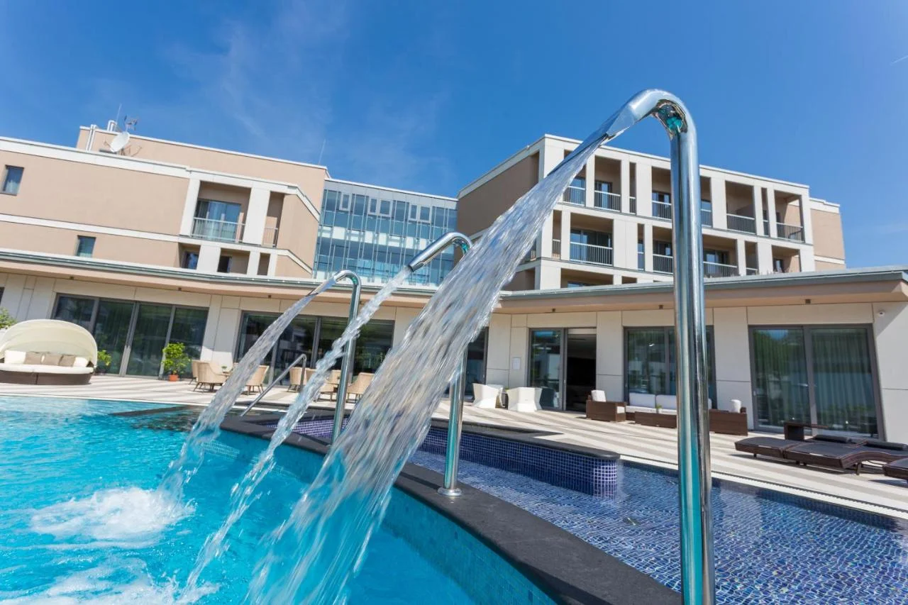 Aura Hotel – 10. kép