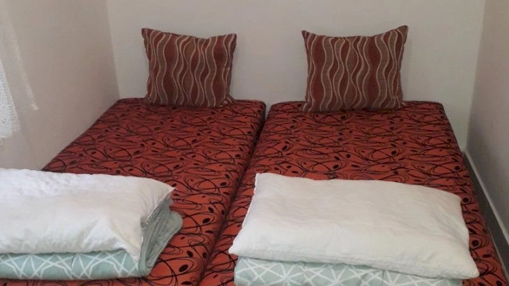 Sárga apartman 10 fős – 1. kép