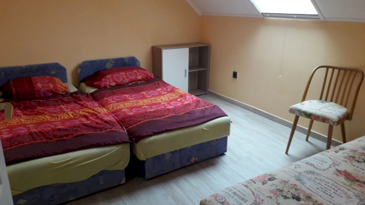 Piros apartman 5 fős – 1. kép