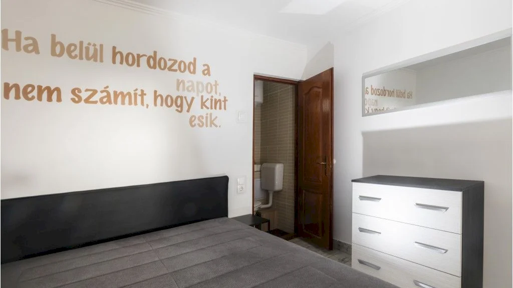 Róma apartmanház – 15. kép
