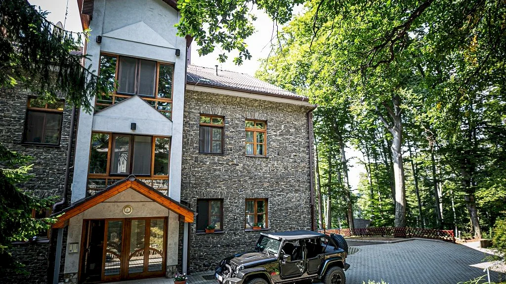 4 Évszak Hegyihotel***