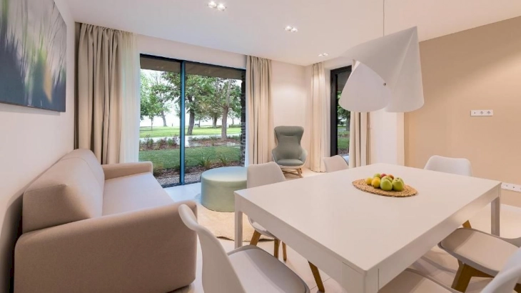 Deluxe Apartman kerttel és szaunával, tóra néző kilátással – 12. kép