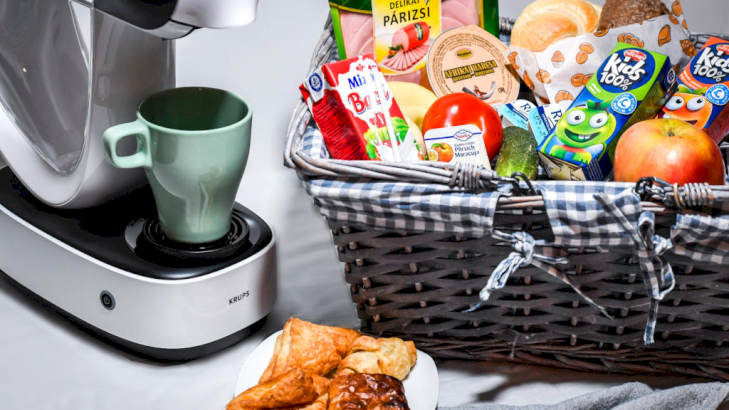 Deluxe Apartman erkéllyel és szaunával, tóra néző kilátással – 9. kép