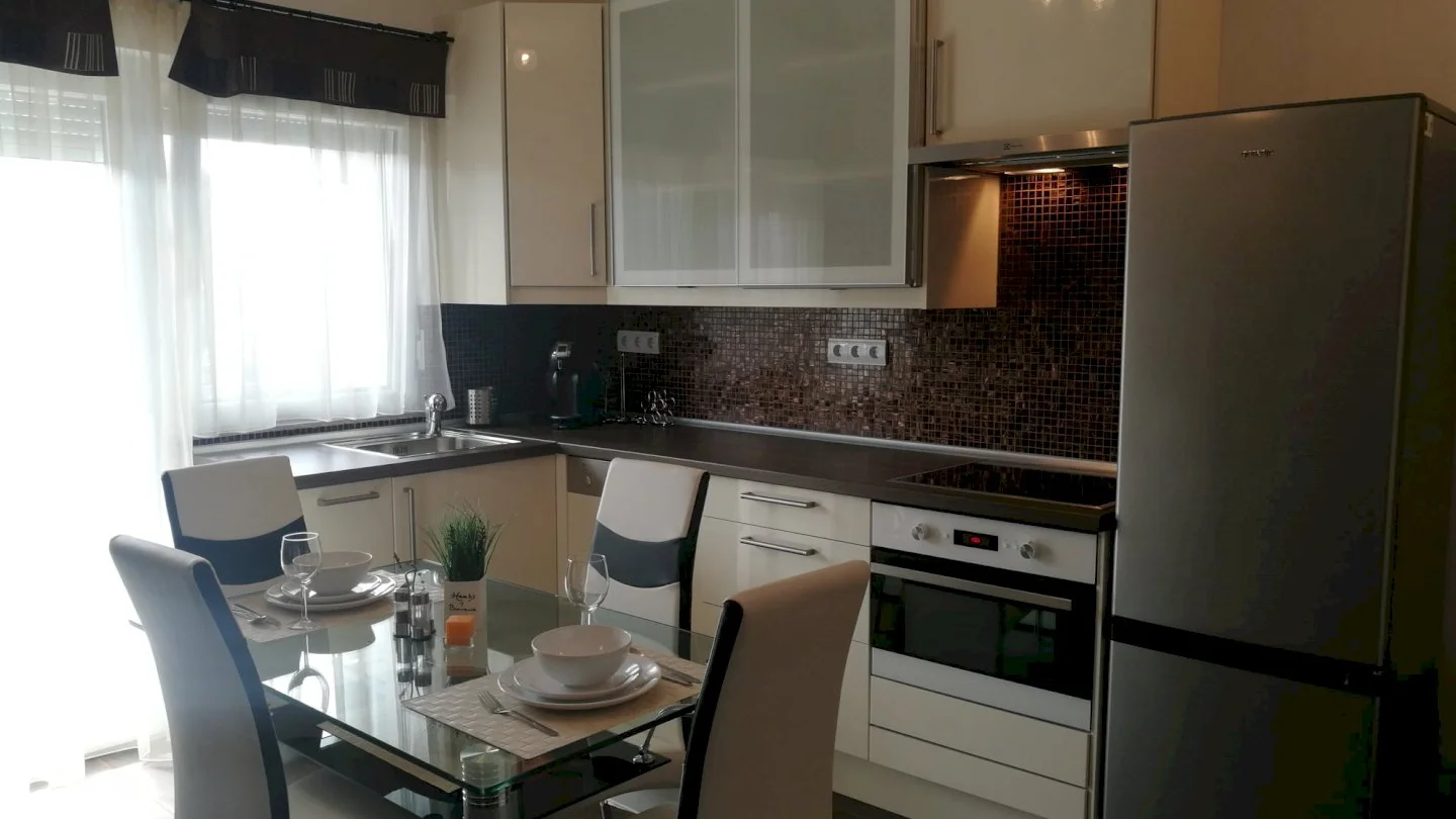Panoráma Wellness Apartman – 3. kép