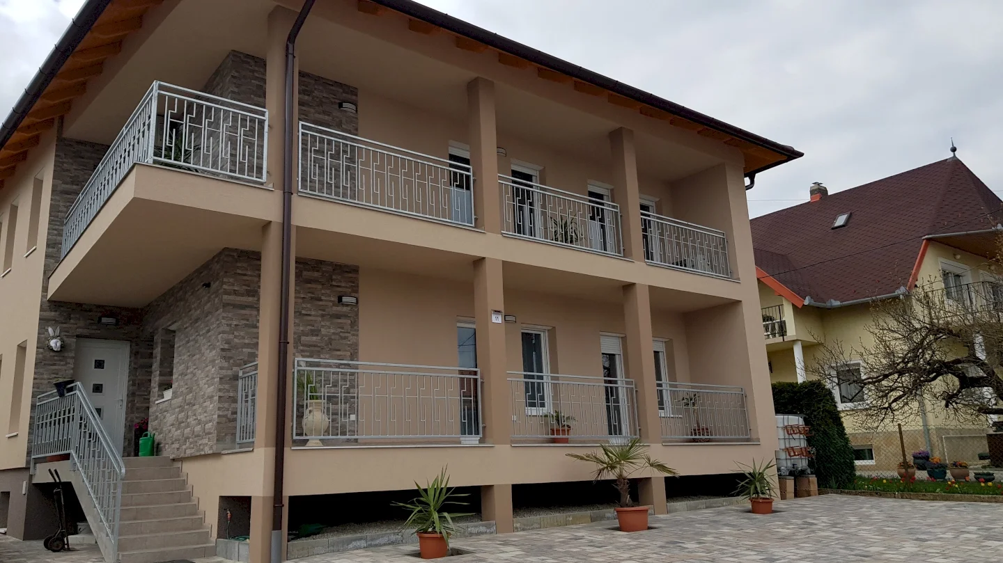 Flamingó Apartmanház