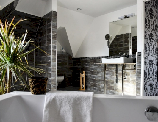 Luxus apartmanszoba – 1. kép