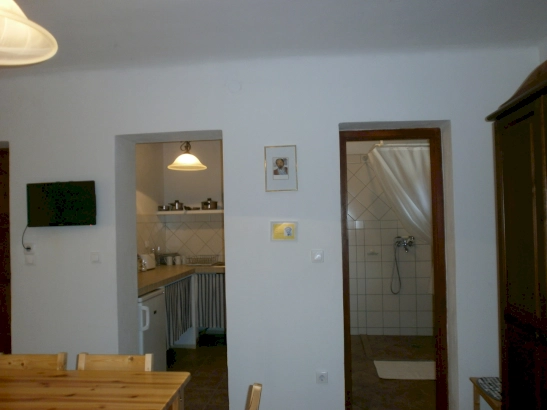 Egyszobás apartman saját konyhával és saját fürdőszobával – 6. kép