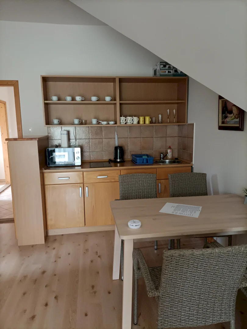 Páhok Apartmanház – 9. kép
