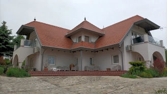 Páhok Apartmanház – 4. kép