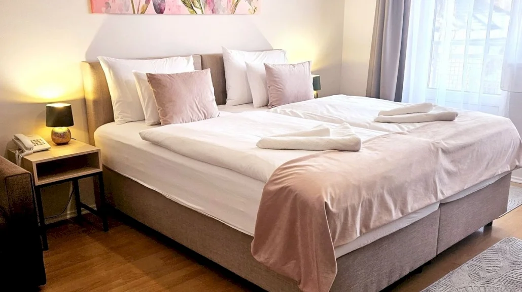 Holdvirág Hotel – 40. kép