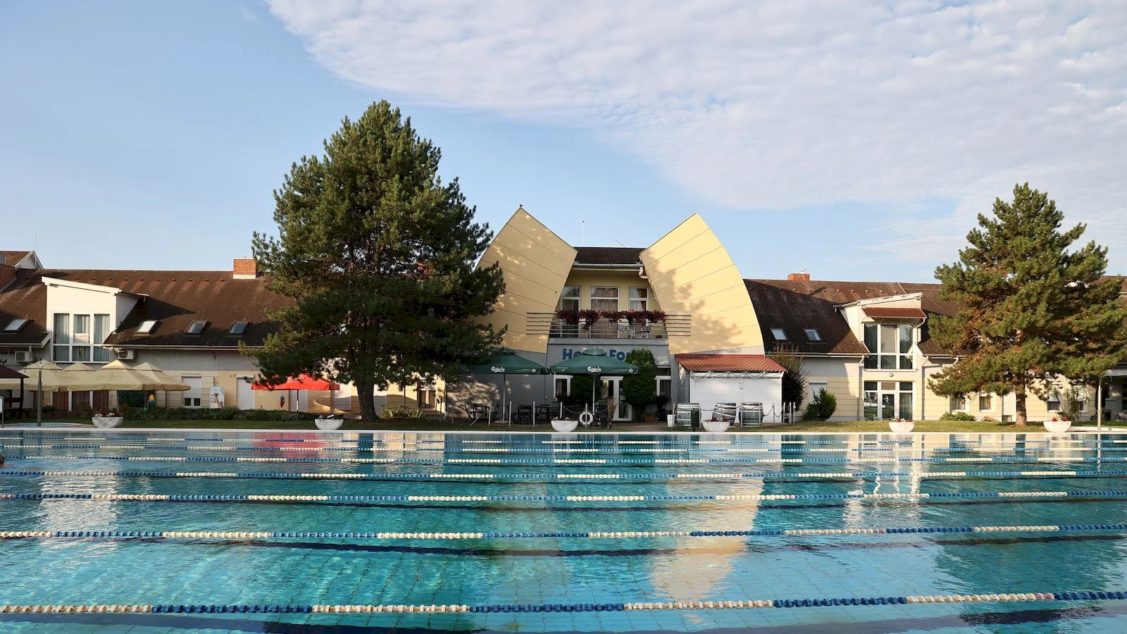 Hotel Forrás