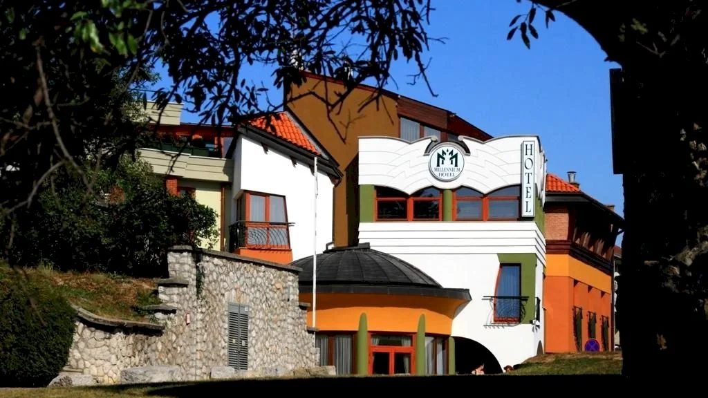 Sándor Hotel