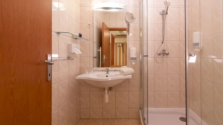 Standard kétágyas szoba – 3. kép